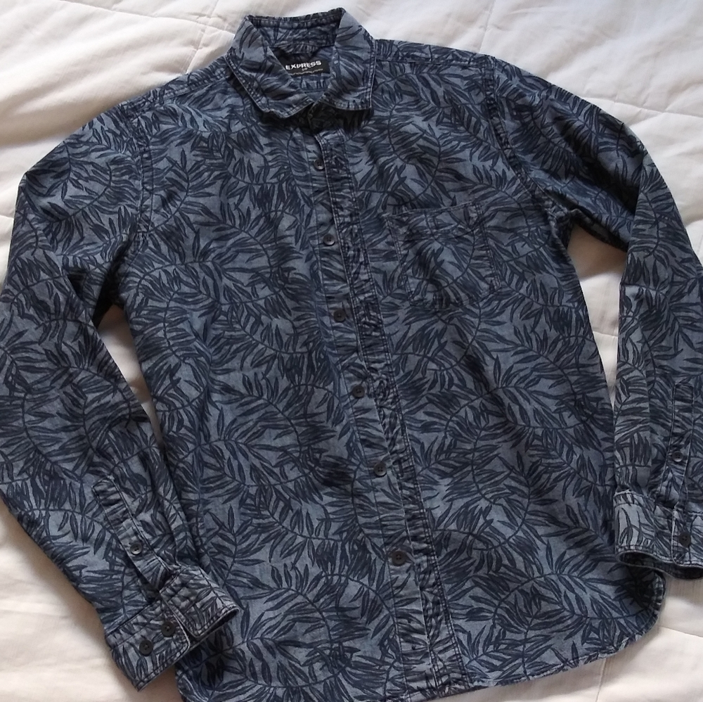 Men's Express tropical floral button down shirt
